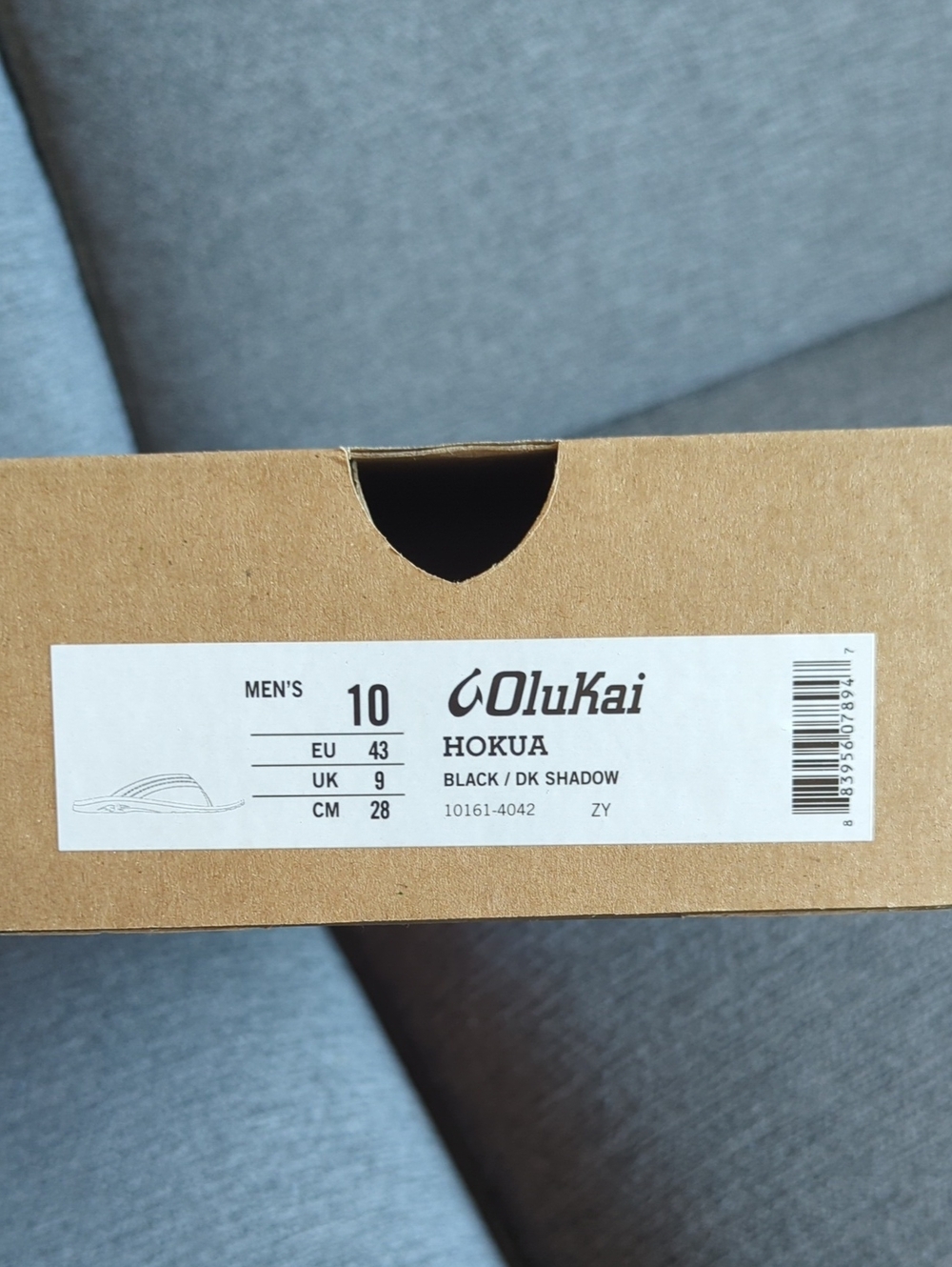 OluKai Men's Black Leather-Style Thong Sandals 10 - Picture 2 of 3